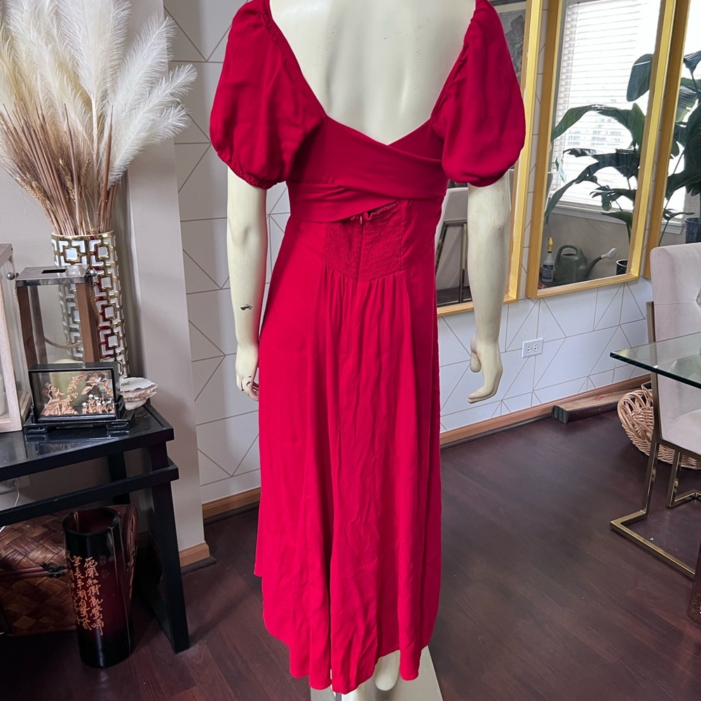 RED DRESS - Picture 2 of 3